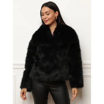 Charlotte's™ Women's Faux Fur Cropped Coat – Loose Fit, Stand Collar, Soft & Warm for Autumn/Winter